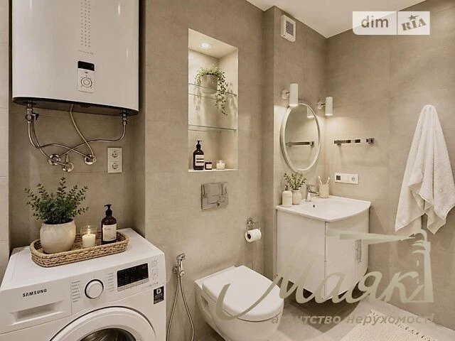 Sale of 1-room apartment 54.4 sq. m. on Yasynuvatskyi 11 • ID