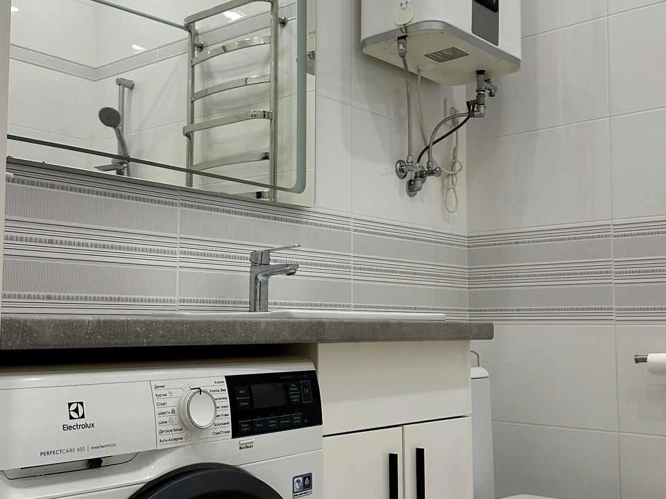 Apartment. Kyiv, Rodiny Glagolyevyh St. (Academician Grekova)