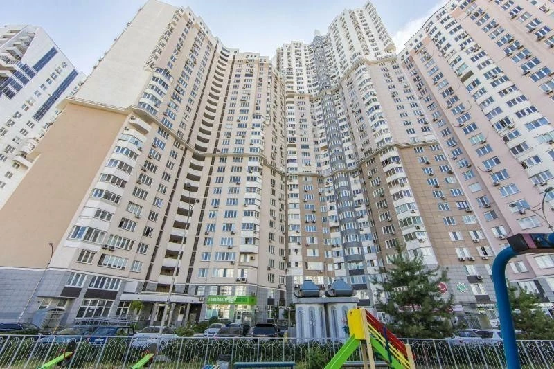 5-room apartment for sale 212 m², Sribnokilska St., 1