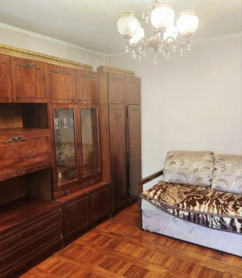 2-room apartment in the city center on Kultura Street. High-rise brick building.