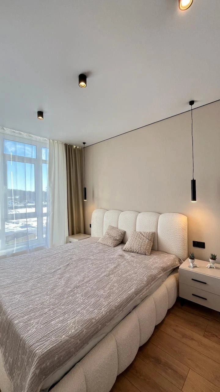 Euro-2 bedroom apartment with new renovation on gas! Near embankment!
