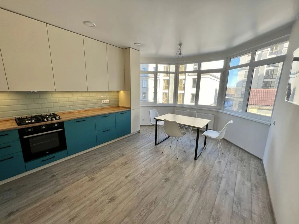 Apartment with individual gas heating! Park! Certificate