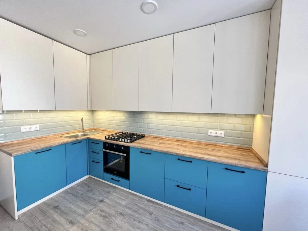 Apartment with individual gas heating! Park! Certificate