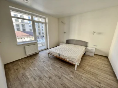 Apartment with individual gas heating! Park! Certificate