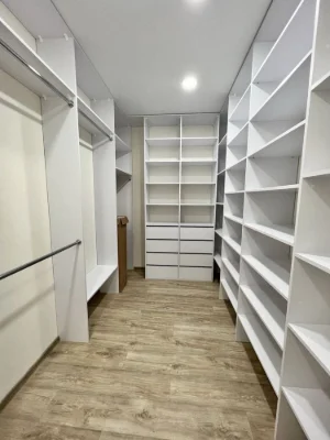 Apartment with individual gas heating! Park! Certificate