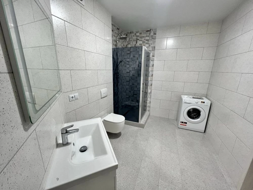 Apartment with individual gas heating! Park! Certificate