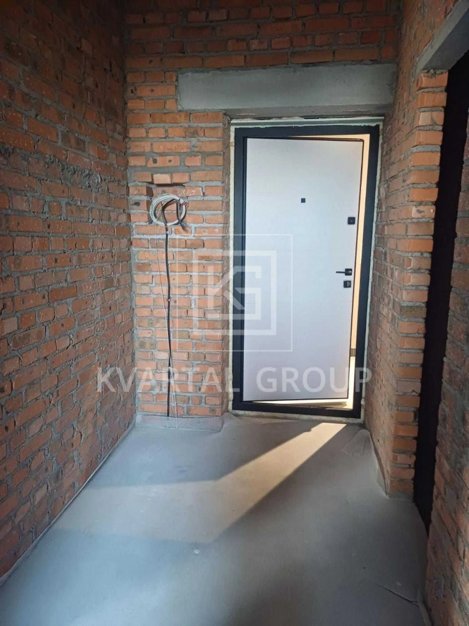2-комнатная в центре Ирпень 40500