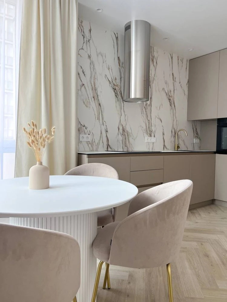 Apartment for Sale: Two-Room Apartment with Designer Renovation in ЖК Цент