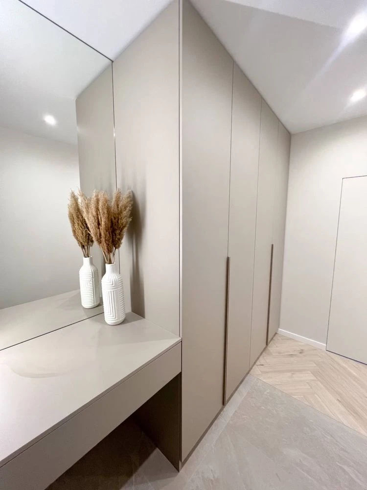 Apartment for Sale: Two-Room Apartment with Designer Renovation in ЖК Цент