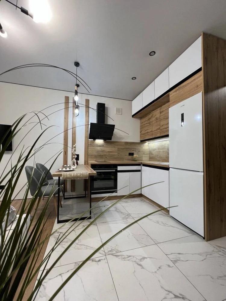 New, fully furnished apartment! Never lived in!