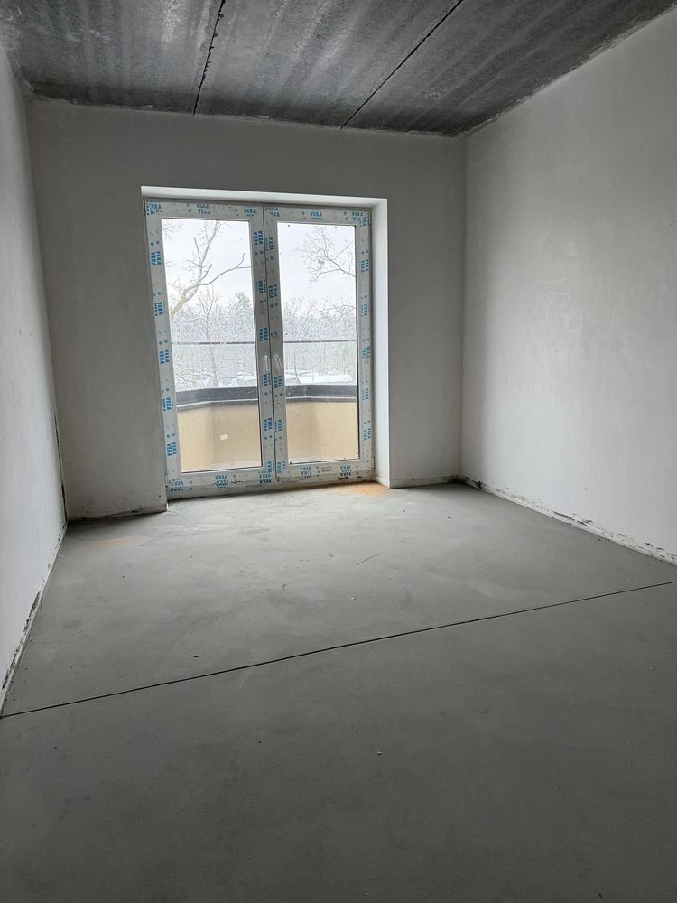 2-room apartment with a large studio kitchen