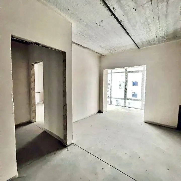 Apartment for Sale: 86 sq m, with finishing! Parking! Gas! Certificate