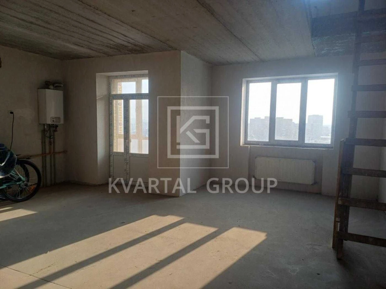 Продаж дворівневої квартири 160м.кв. з панорамним видом ЖК Ц