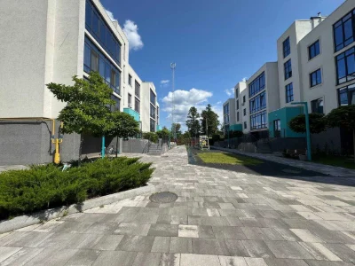 3-кімнатна квартира 85 кв.м, 4 поверх. Газове опалення.