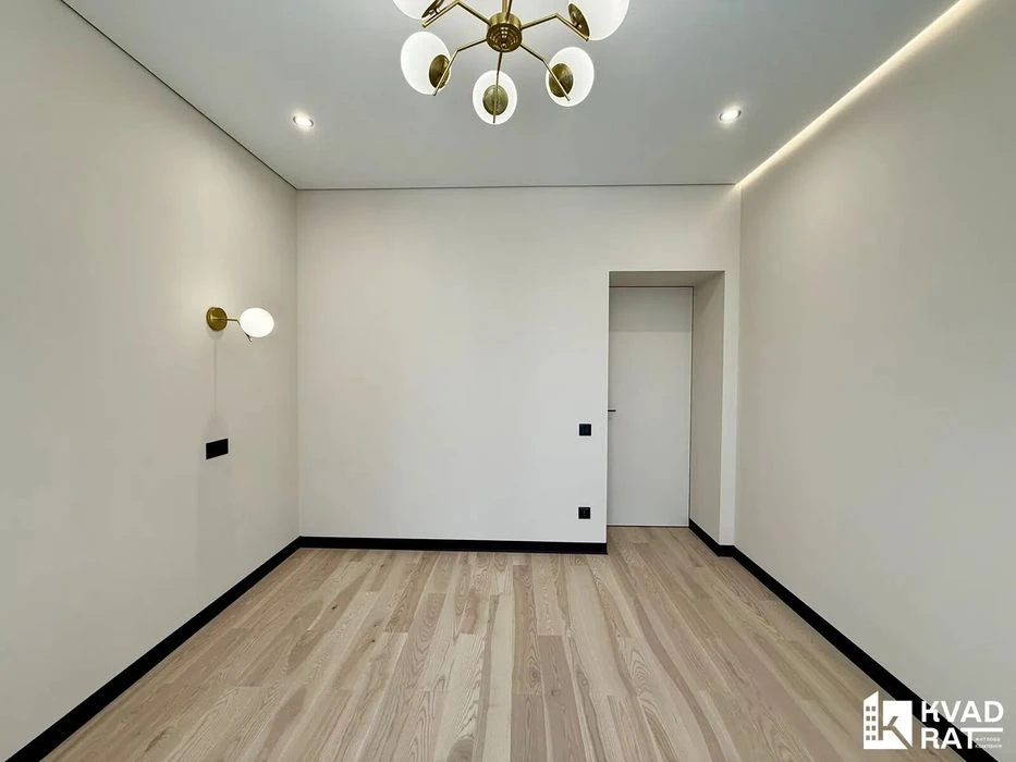 The ideal apartment in the “Lypky” residential complex: premium renovation, comfort