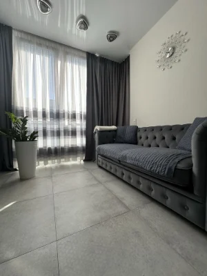 Видова квартира 41,5 м² з панорамними вікнами | ЖК Центральн