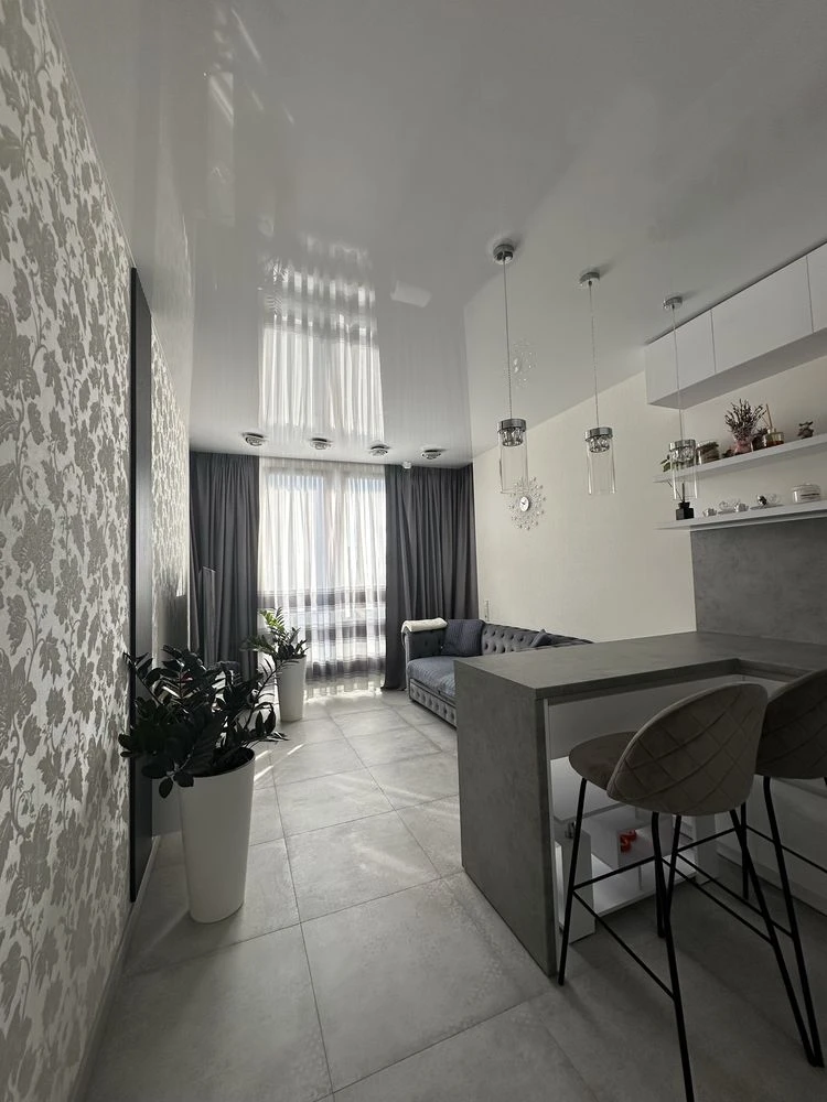 Видова квартира 41,5 м² з панорамними вікнами | ЖК Центральн
