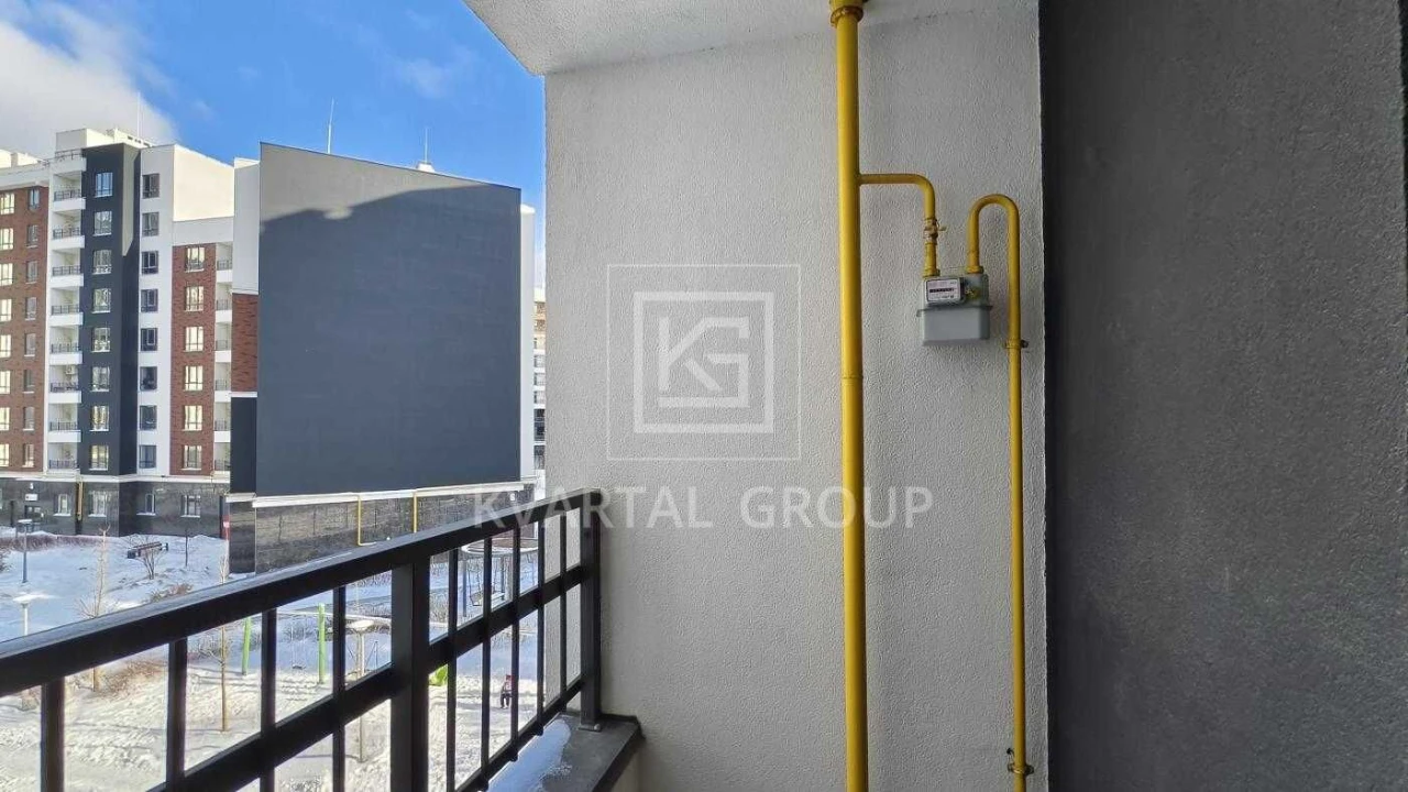 For Sale: 1-Bedroom Apartment in the Synergia City Residential Complex with a View of the Promenade