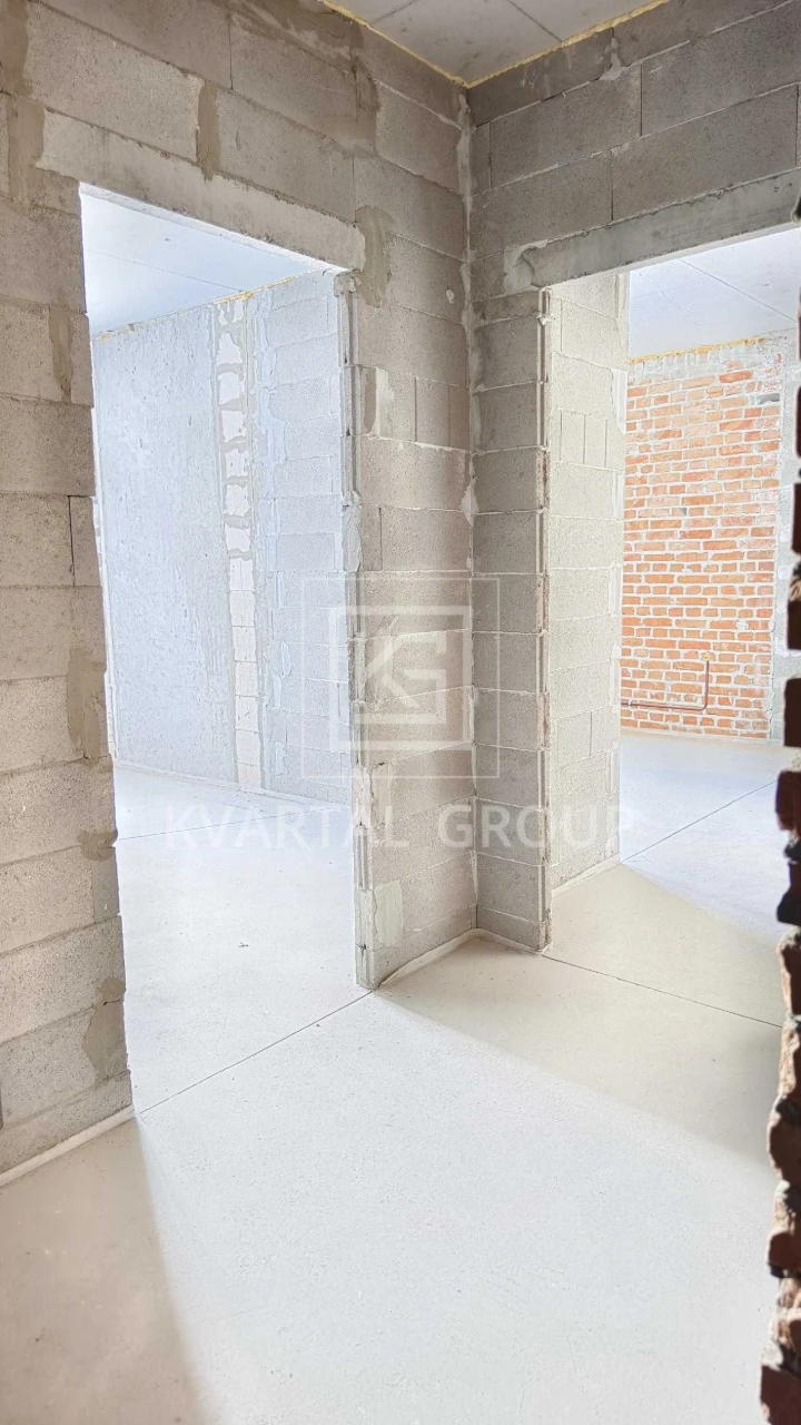 For Sale: 1-Bedroom Apartment in the Synergia City Residential Complex with a View of the Promenade