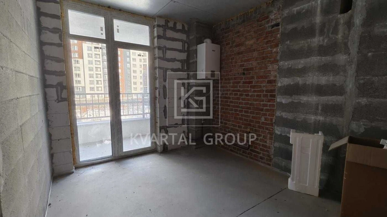 For Sale: 1-Bedroom Apartment in the Synergia City Residential Complex with a View of the Promenade