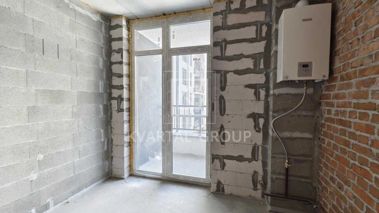 For Sale: 1-Bedroom Apartment in the Synergia City Residential Complex with a View of the Promenade