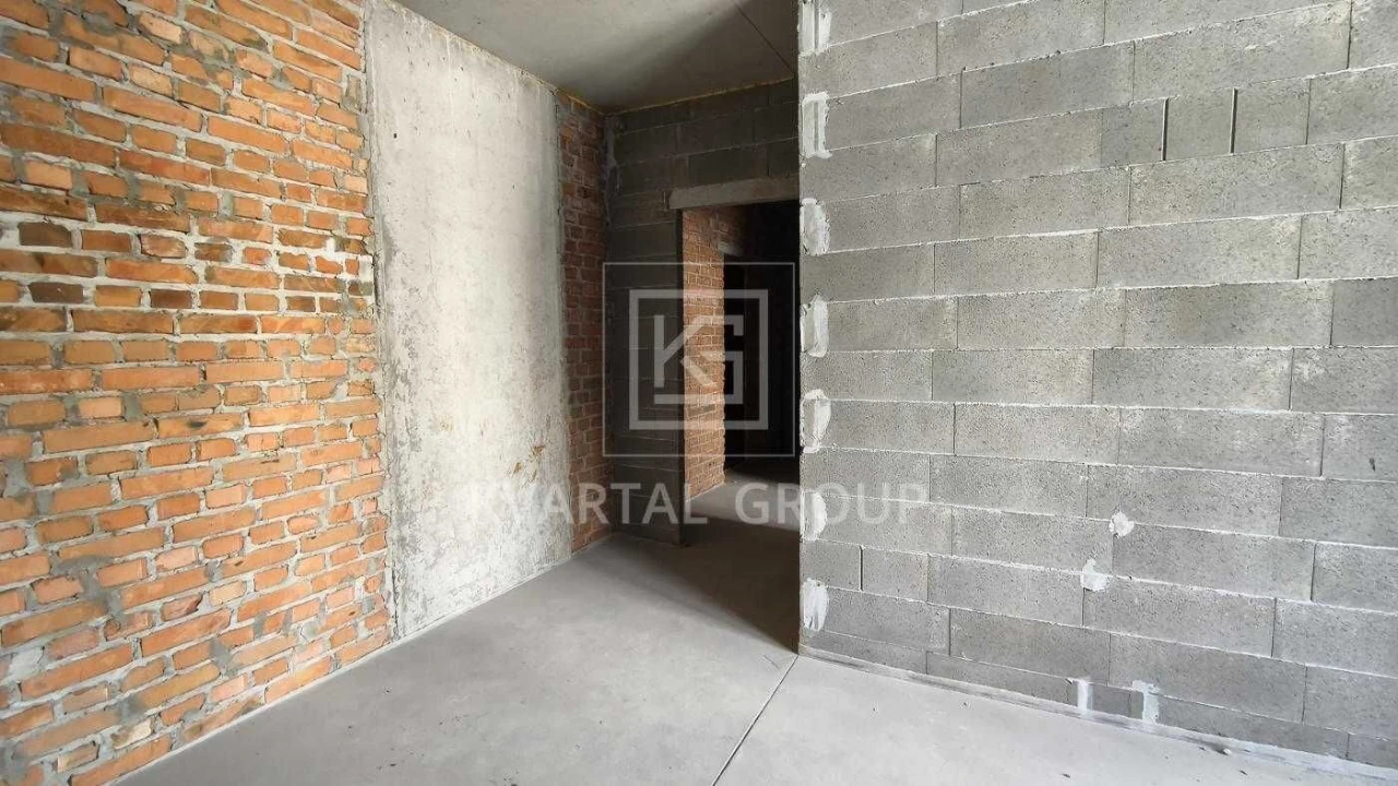 For Sale: 1-Bedroom Apartment in the Synergia City Residential Complex with a View of the Promenade