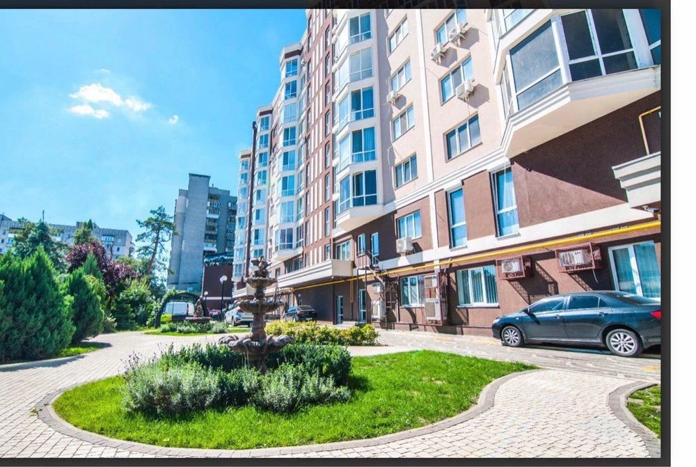 Двоповерховая квартира с террасой в центре Ирпеня!