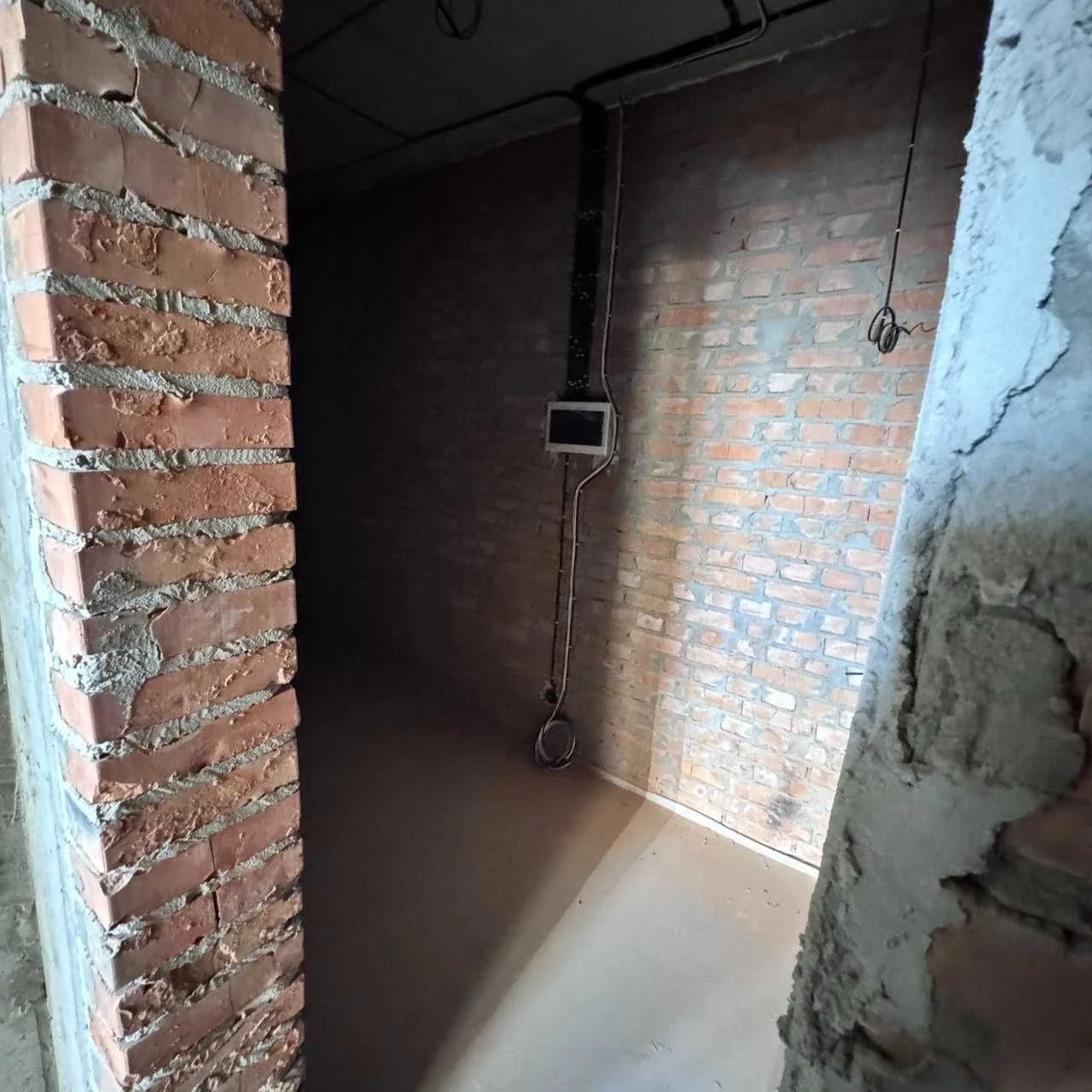 Трехкомнатная трехэтажная, газ, 2%!