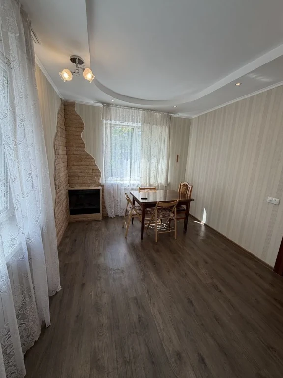 Продаж 1к квартири з ремонтом Центральний парк