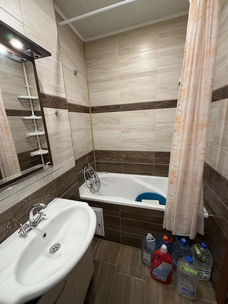 Продаж 1к квартири з ремонтом Центральний парк