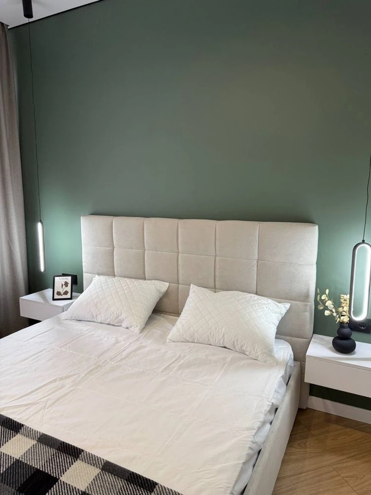 Designer Euro 2-bedroom apartment in Synergy City residential complex