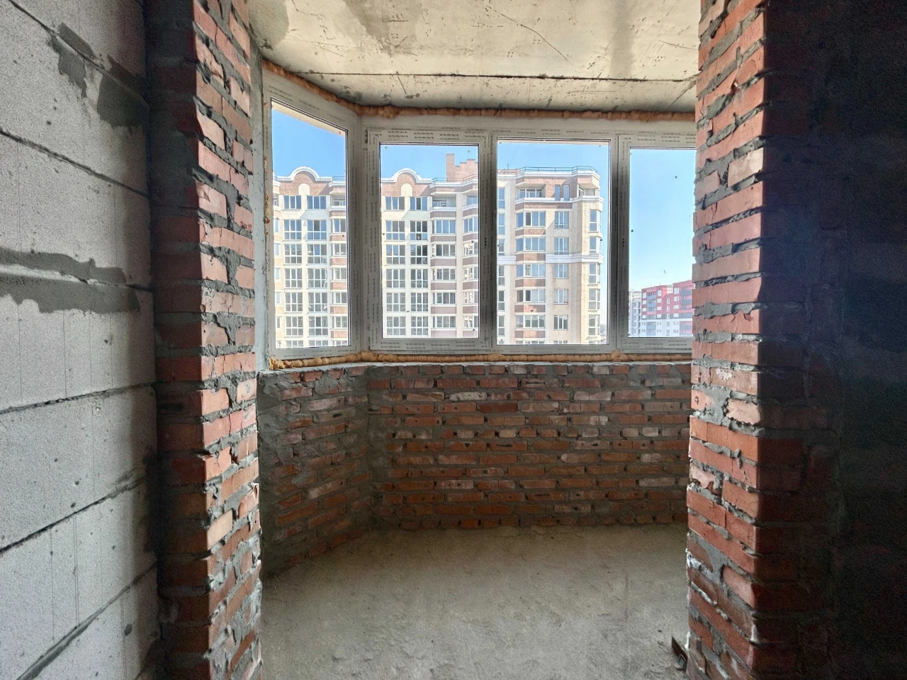Ирпень, 1-комнатная квартира с документами! Можно на ремонт. Держпрог