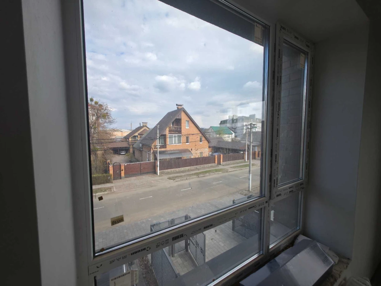 Продам 1-к квартиру з РЕМОНТОМ в центрі м. Ірпінь