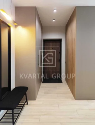 Designer renovation. European three-bedroom apartment near a park