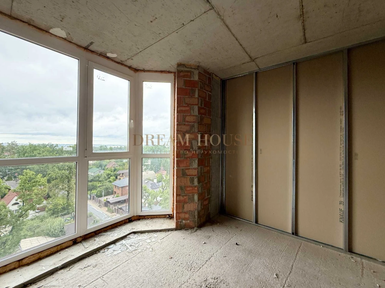 Продаж 2-кімнатної квартири 70 м² в Центральному парку