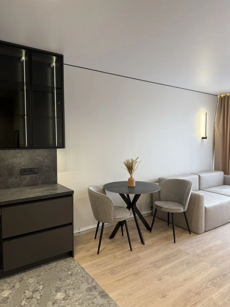 Great apartment! New euro 2-bedroom apartment in the best district! New P27 building