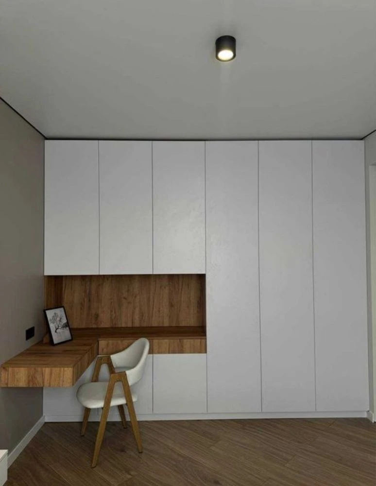 Ideal new 2-bedroom Euro apartment with renovation and appliances! There is gas.