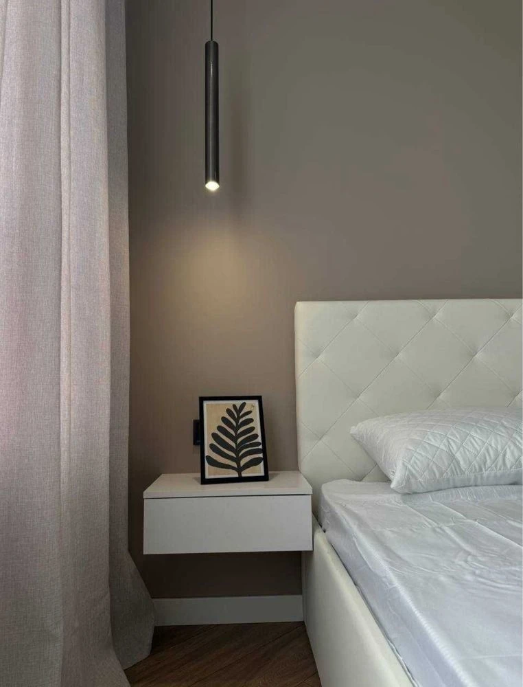 Ideal new 2-bedroom Euro apartment with renovation and appliances! There is gas.