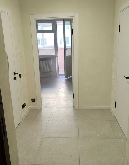 ID-43620 Продаж 1к квартири на Озерній (abond)