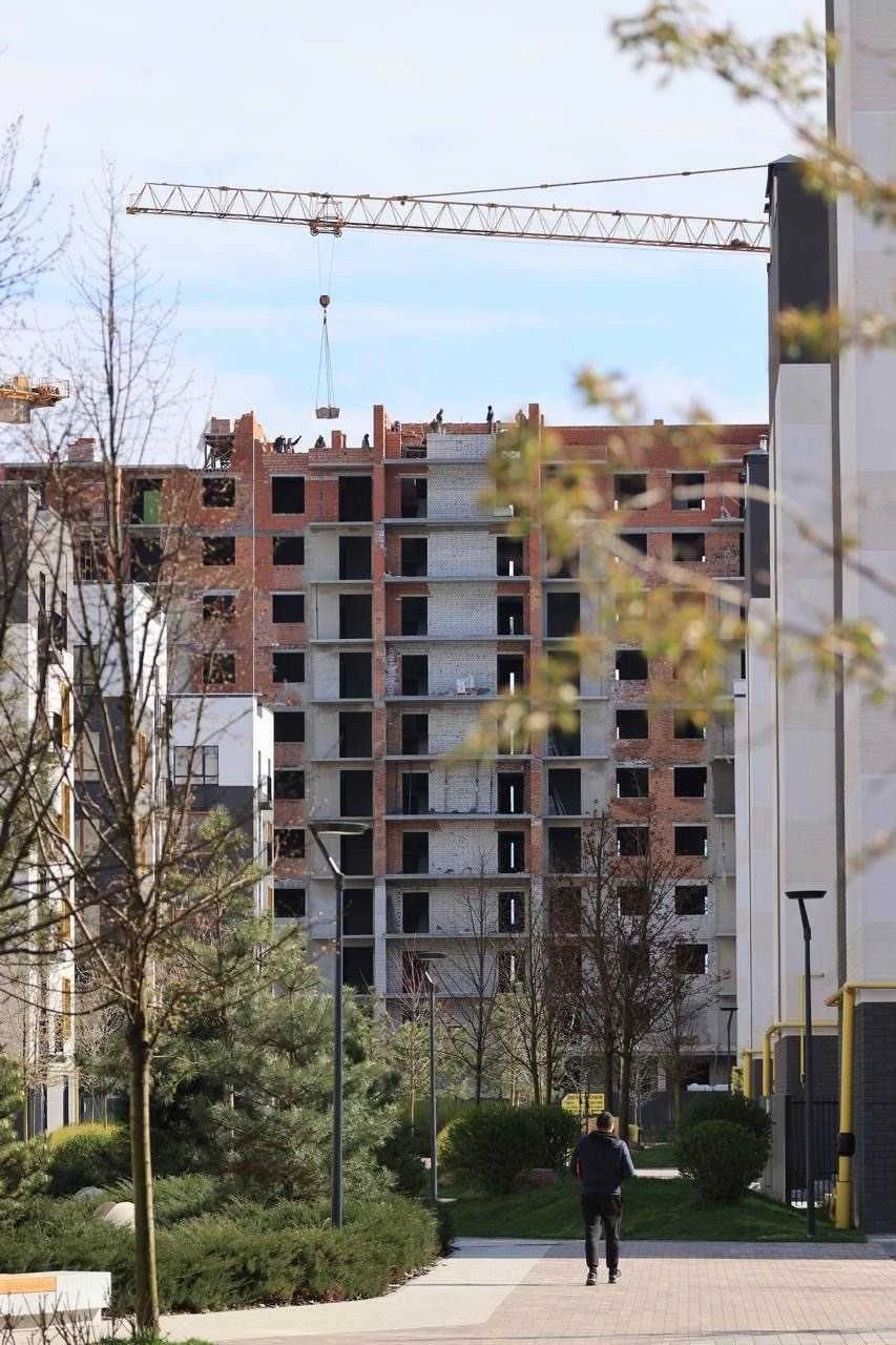 1 квартира в іпотеці