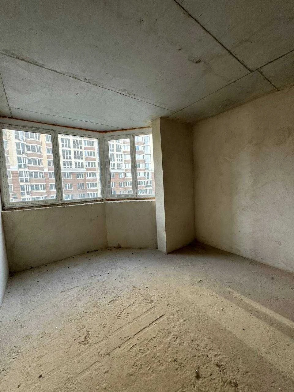 2-bedroom apartment for sale in Irpin, convenient access to Kyiv