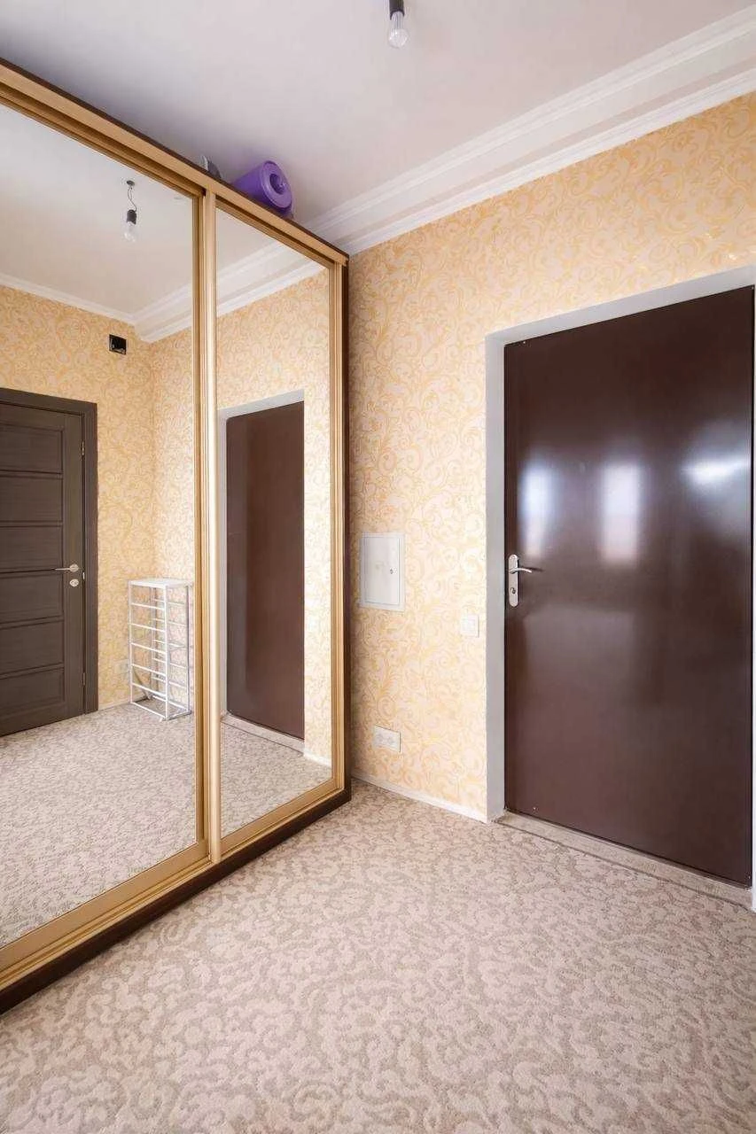 NO COMMISSION! Nice one-bedroom apartment. Departure to Kyiv