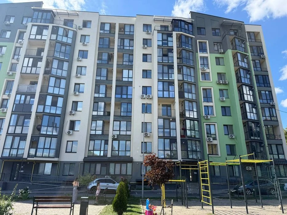 Продам однокомнатную квартиру возле леса