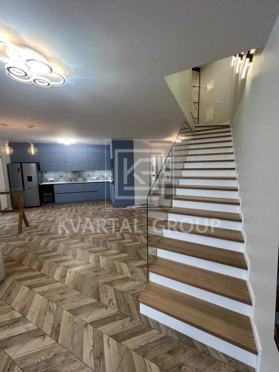 Продажа просторной квартиры 104 кв.м. в ЖК Синергия Сити с НОВЫМ ремонтом