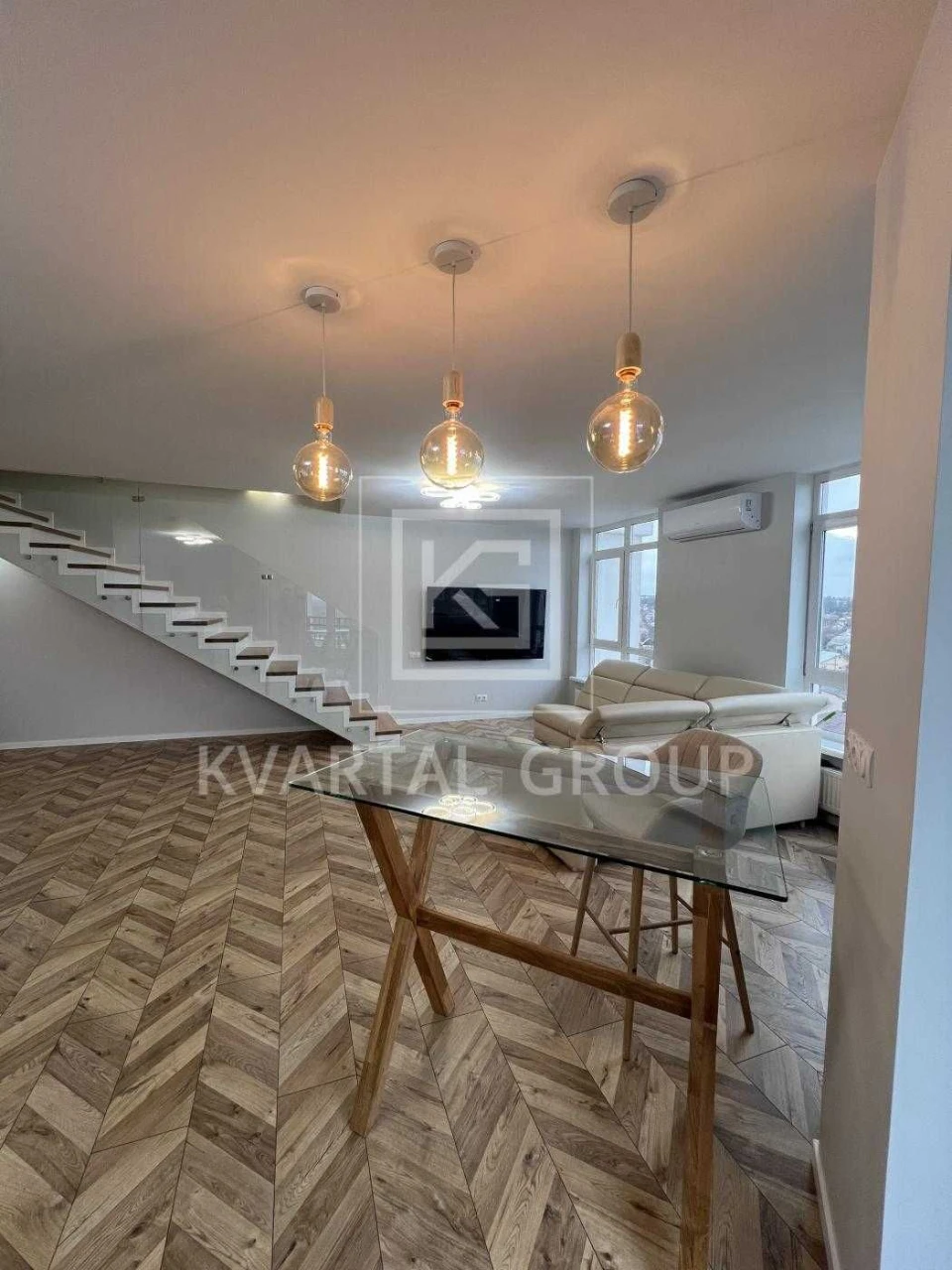Продажа просторной квартиры 104 кв.м. в ЖК Синергия Сити с НОВЫМ ремонтом