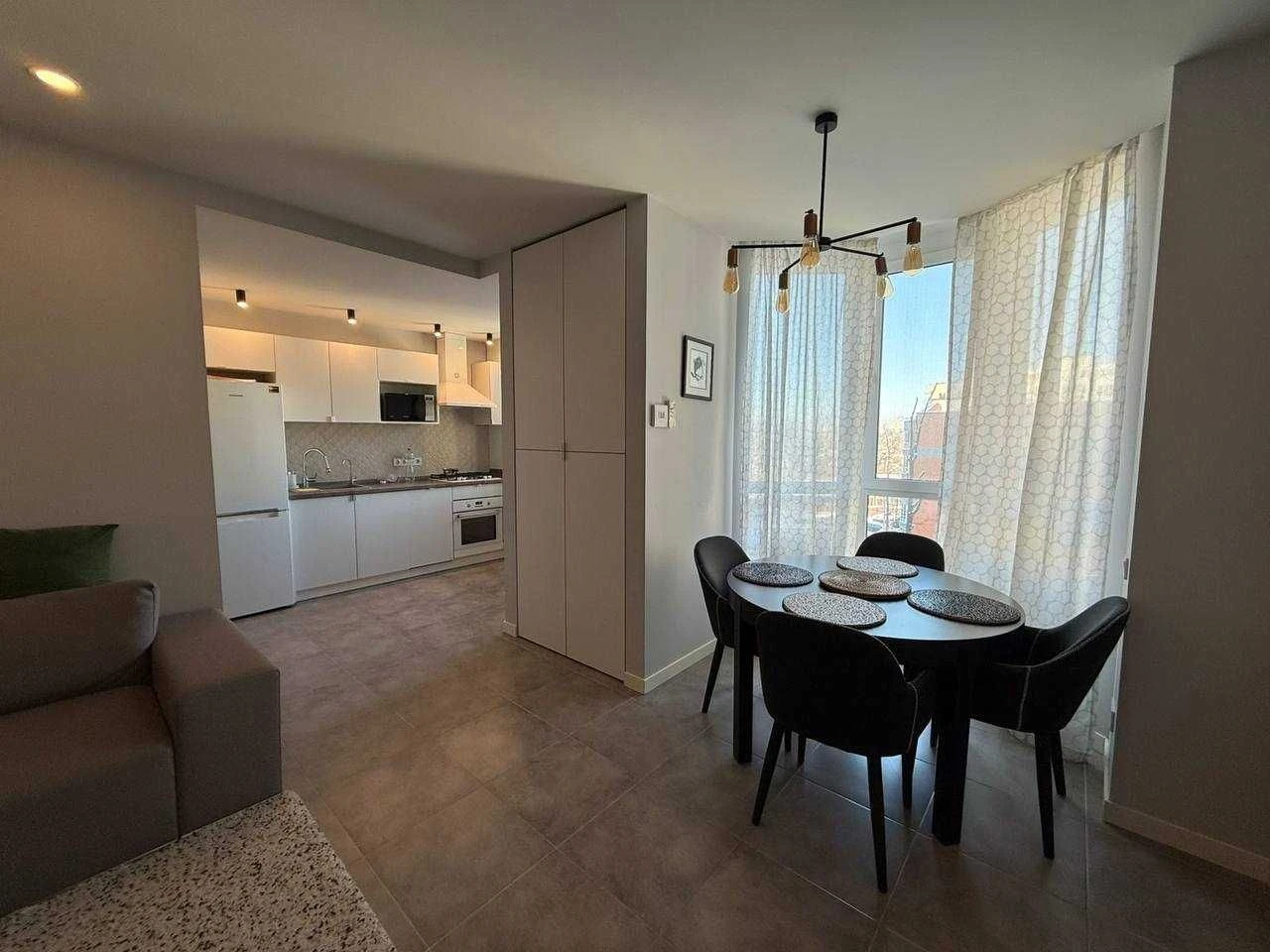 Cozy 3-room European-style apartment in Versailles Park residential complex,