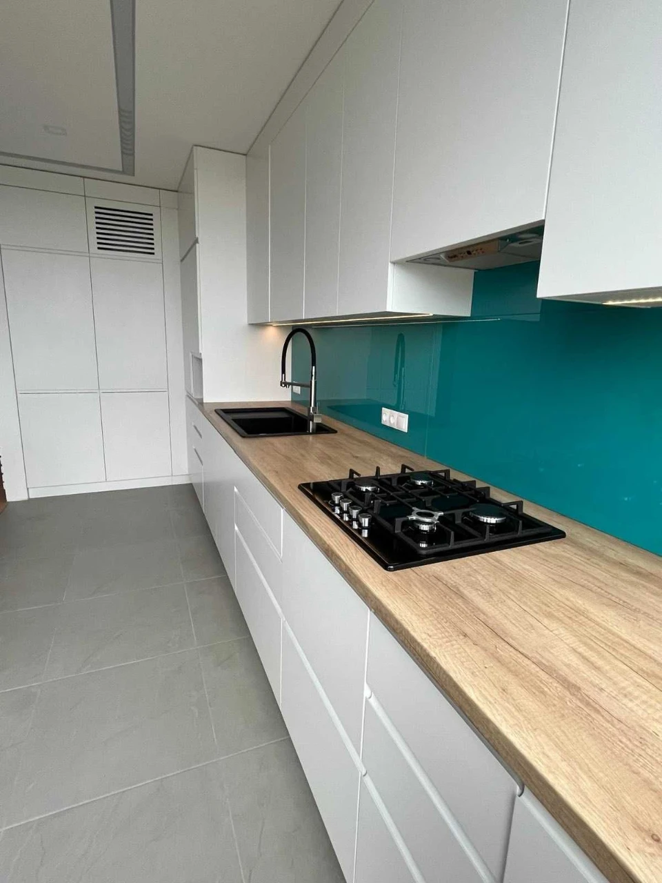 NO COMMISSION! FROM OWNER! 91.5 sq m, Certificate. Autonomous heating