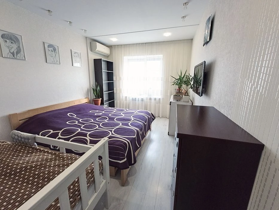 Продам в центрі Полтави 3-х кімнатну квартиру