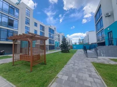 Продається унікальна двокімнатна квартира в мальовничому місці