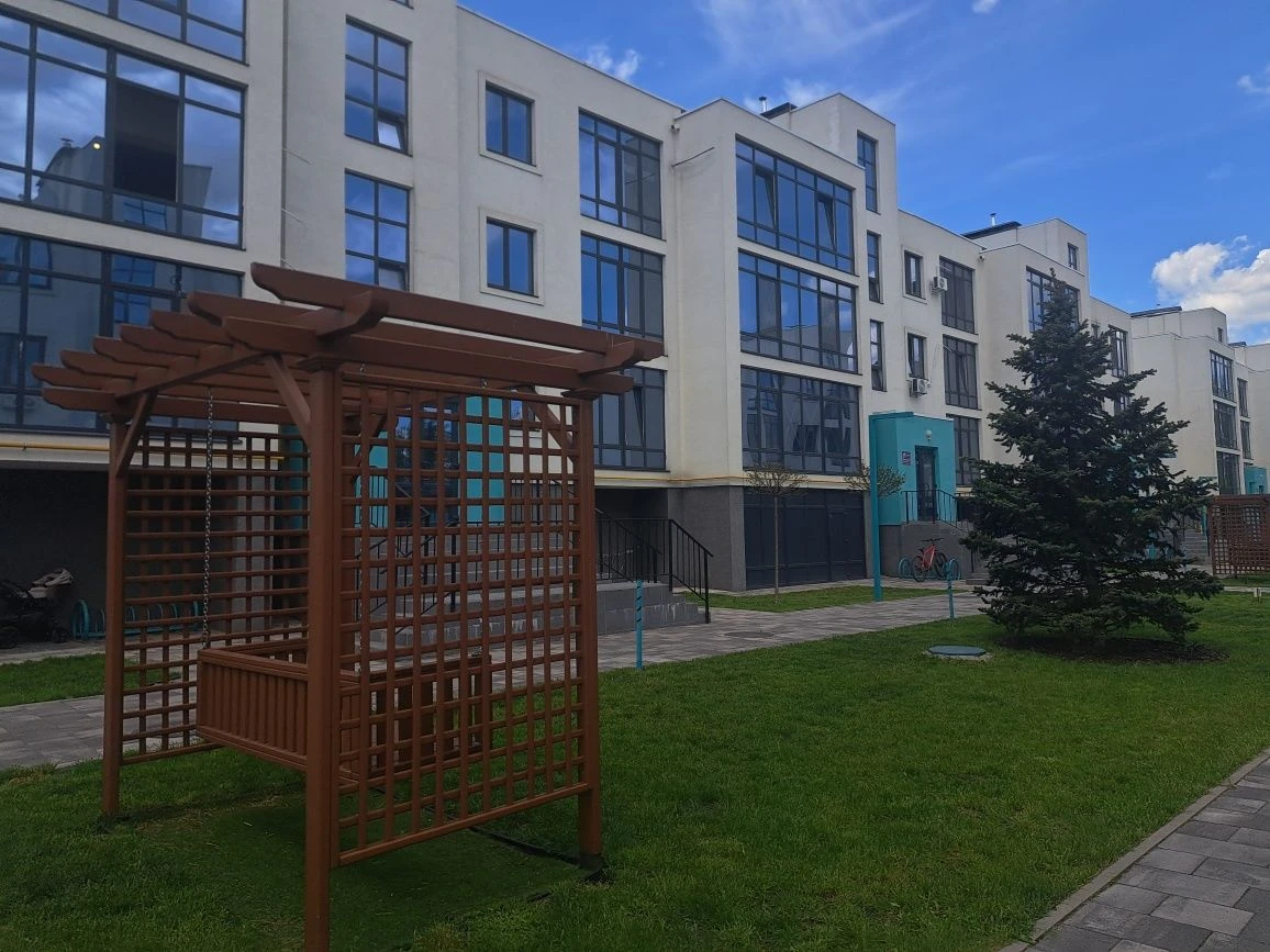 Продається унікальна двокімнатна квартира в мальовничому місці